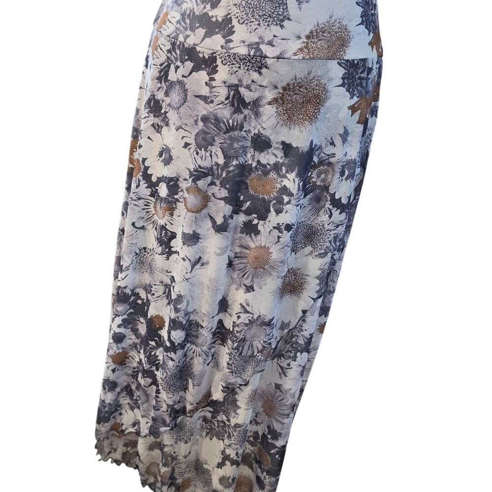 Large daisy print knit long skirt